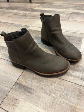 Women’s Ankle Boot - Olive Brown Leather Chelsea Boot